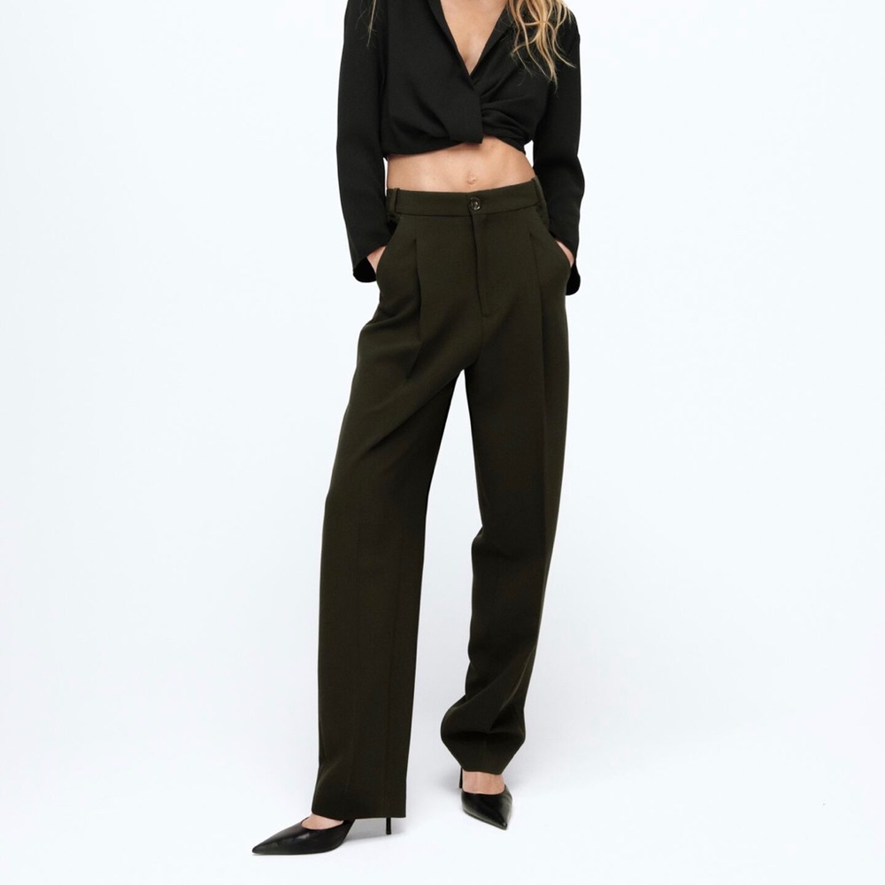 Zara “Dad fit pants” in khaki